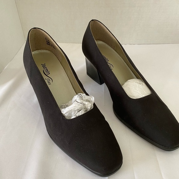 Jasmin Flex Basic Pump size 7M (ER) - Picture 4 of 16